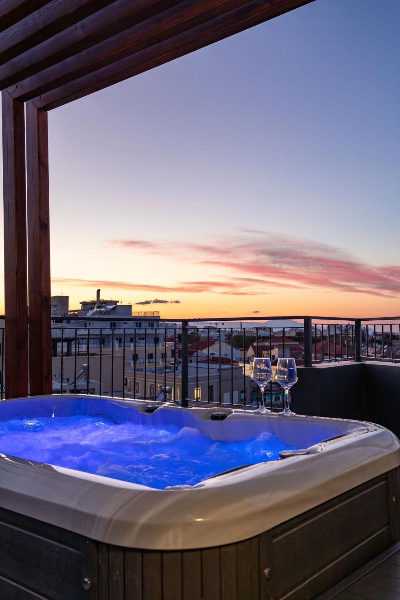 Anele Luxury - Roof Jacuzzi * Chania (Crete)