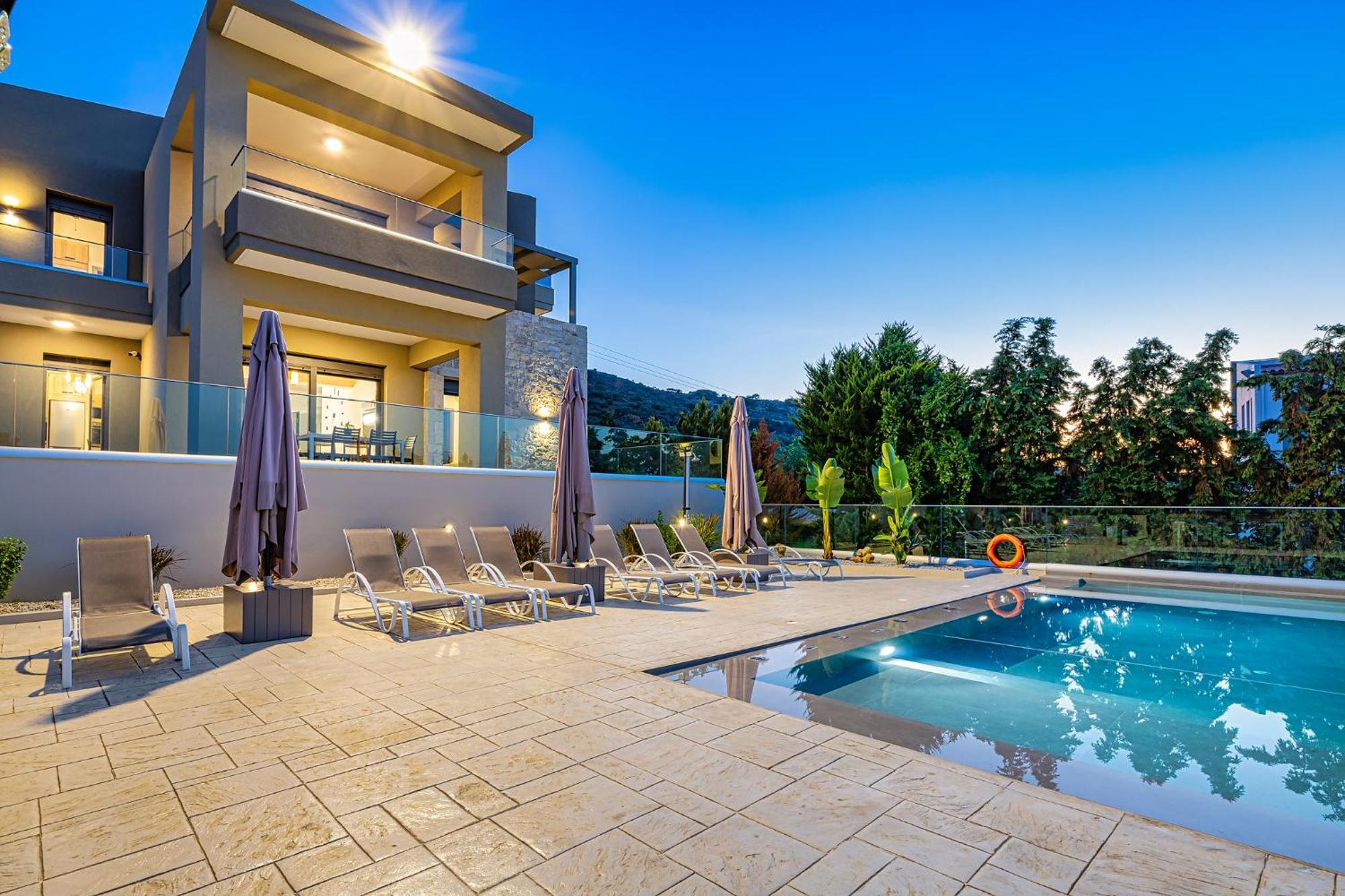Apartment Chris With Private Ecologic Pool And Kid's Playground!