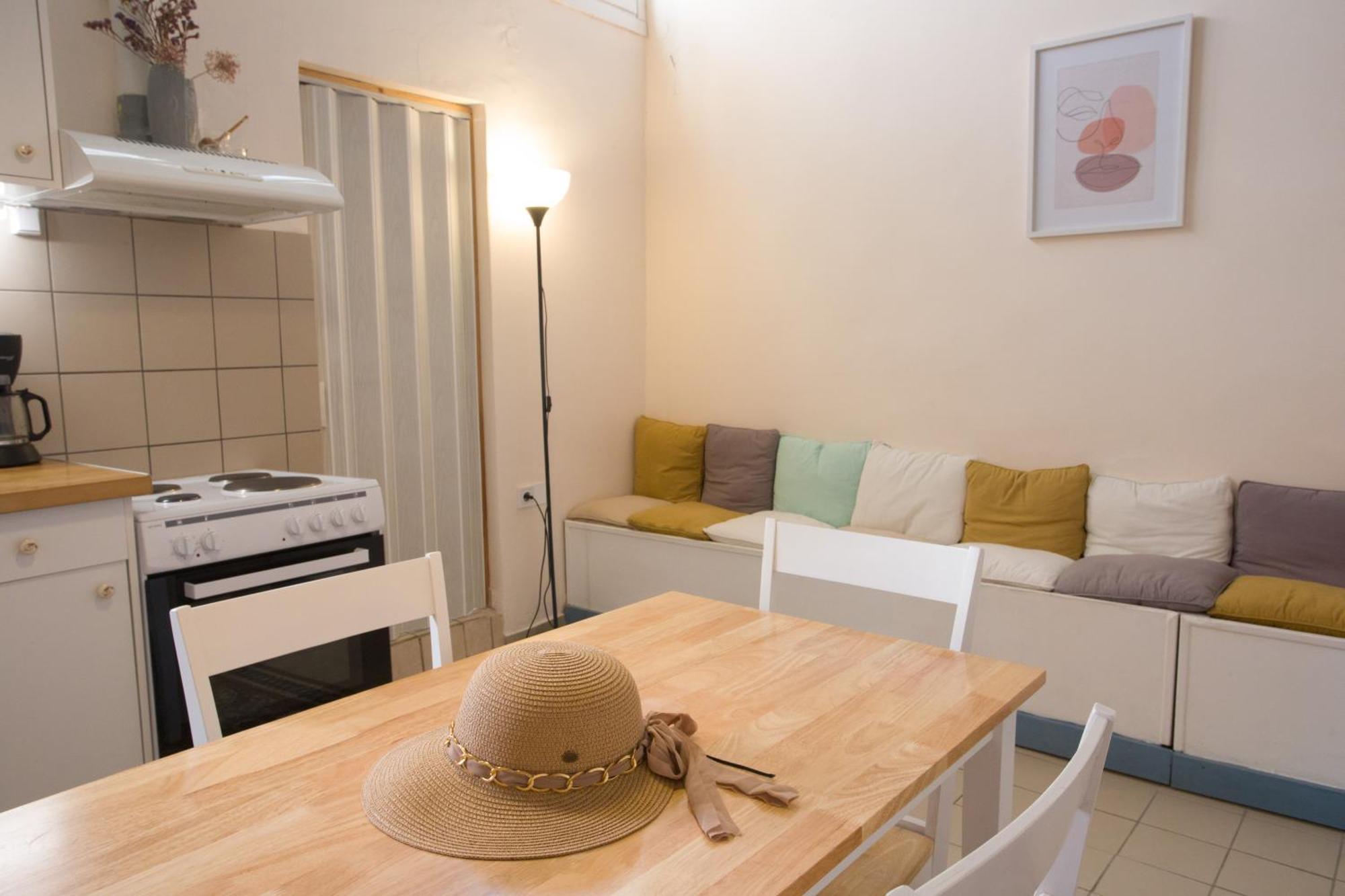 With Terrace In Heart Of Old Town Of Chania
