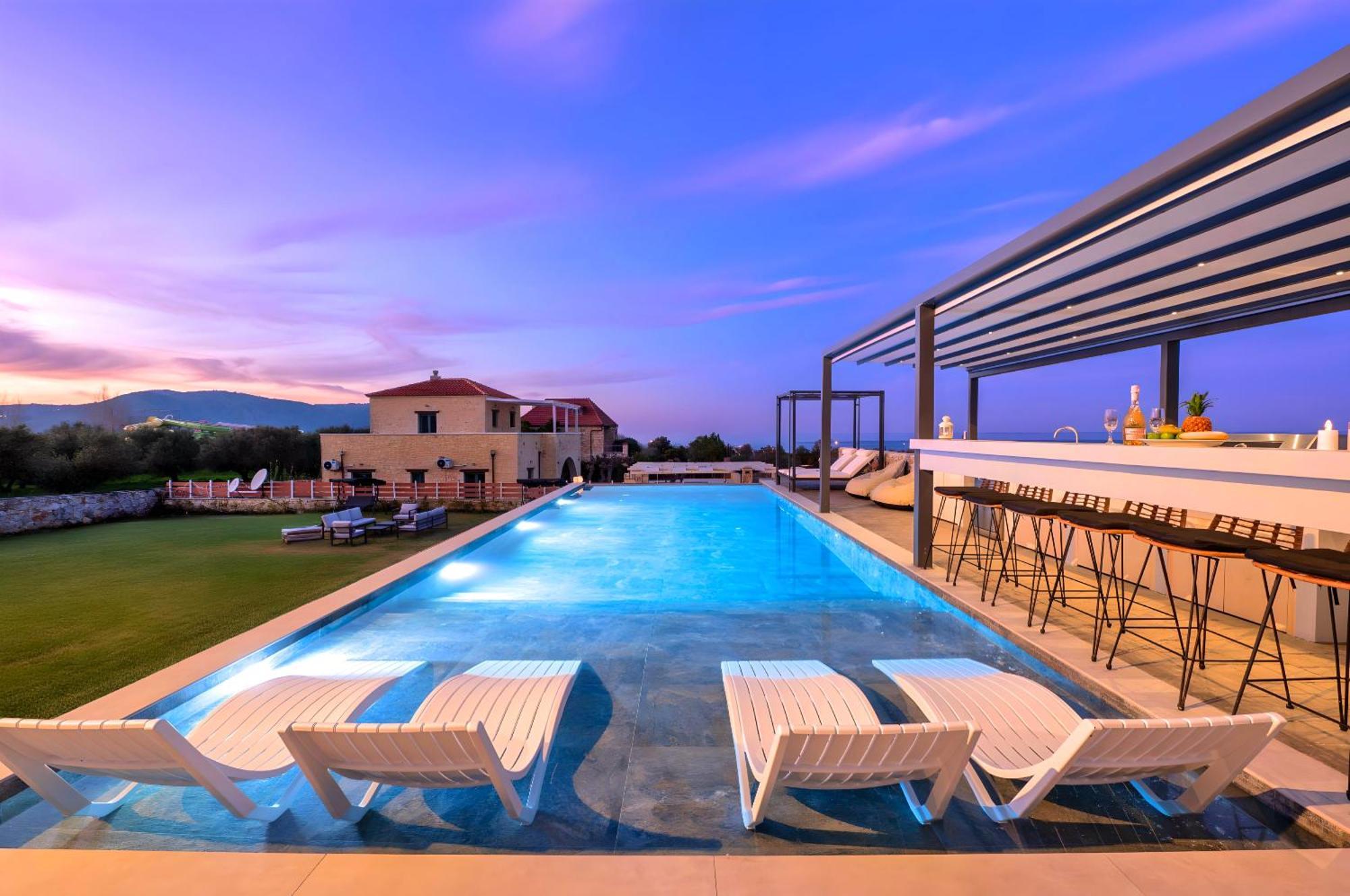 Villa Grey Grand Private Pool Chania (Crete)