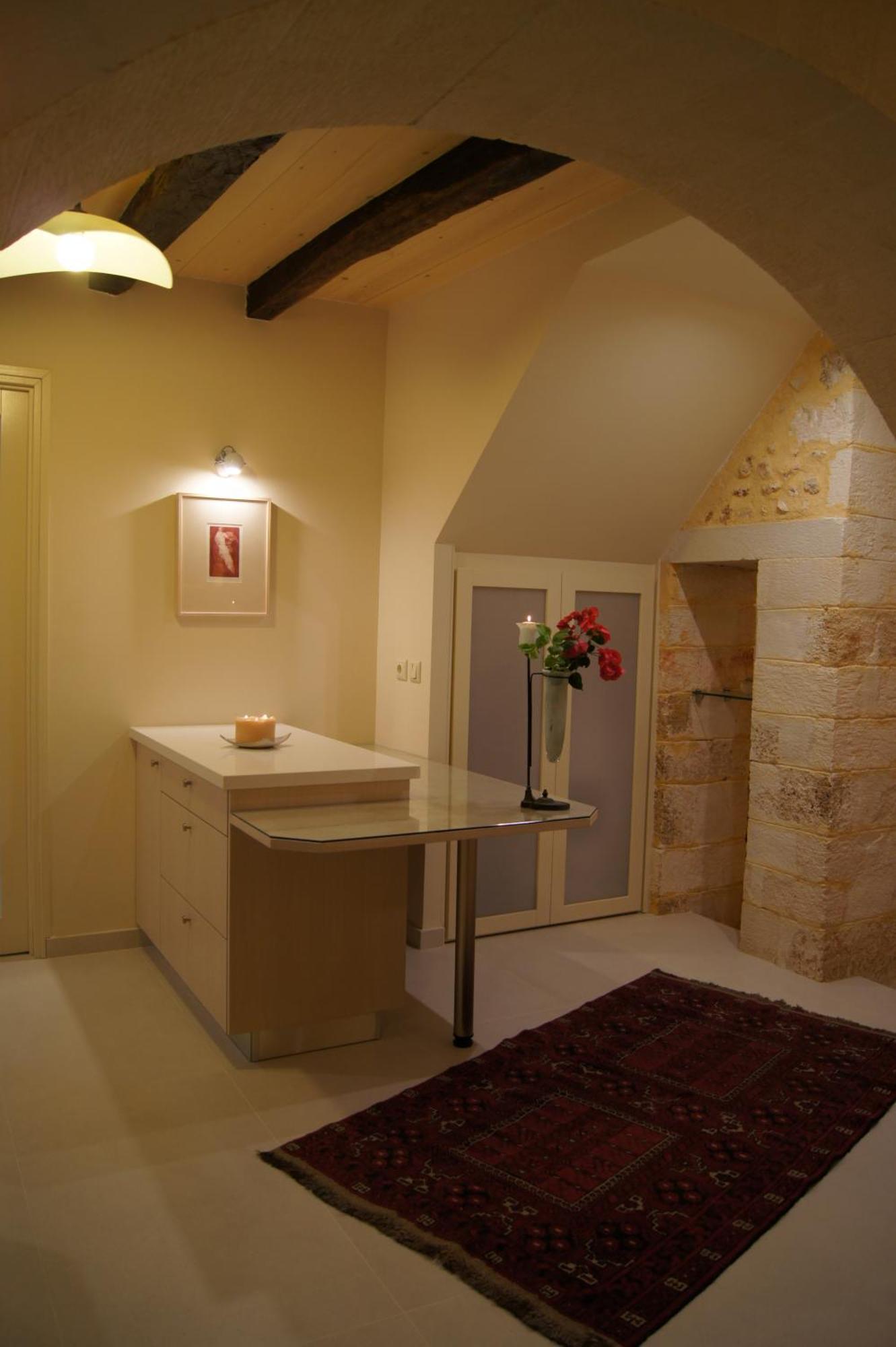 Giota's House Apartment