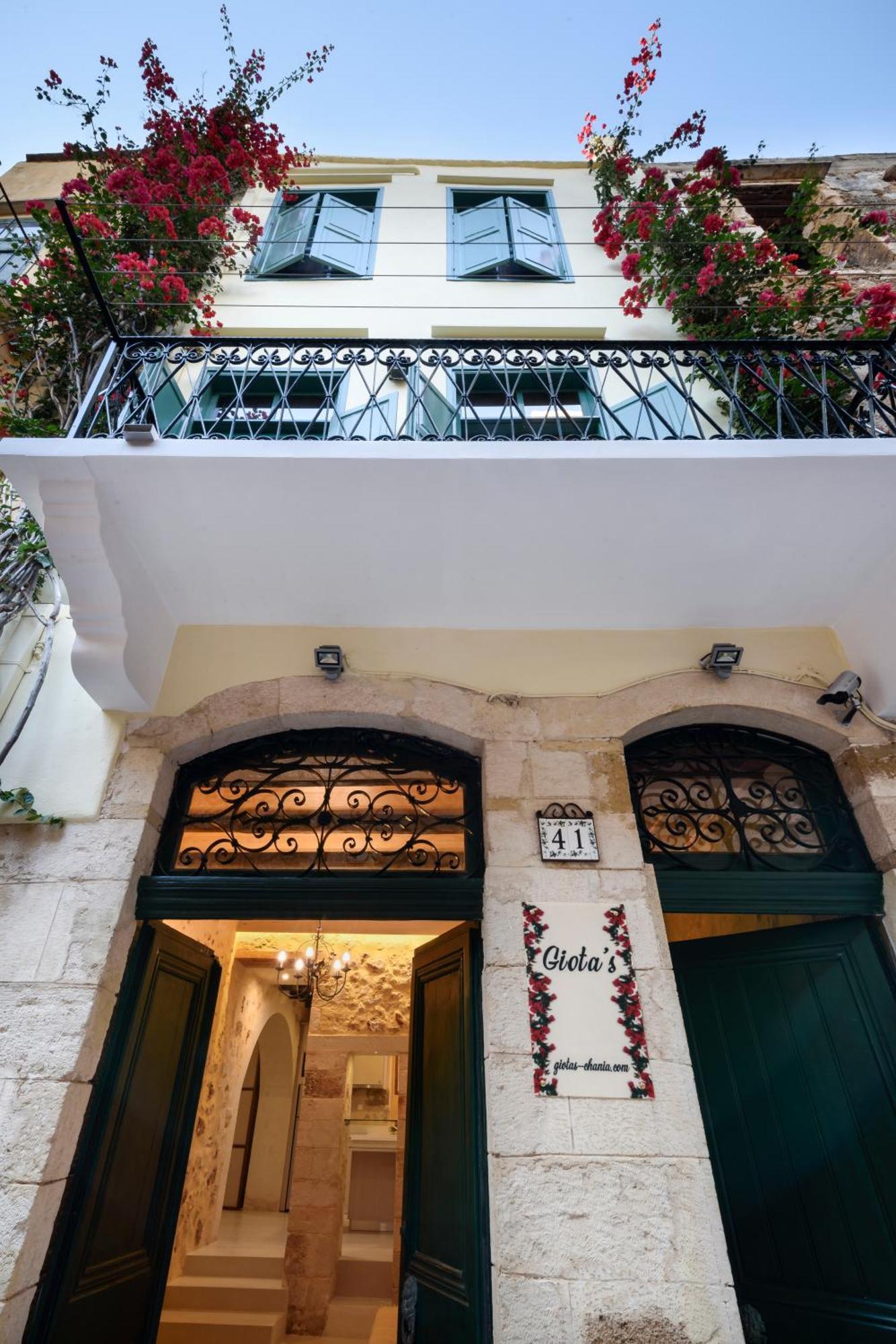 Giota's House Apartment Chania (Crete)