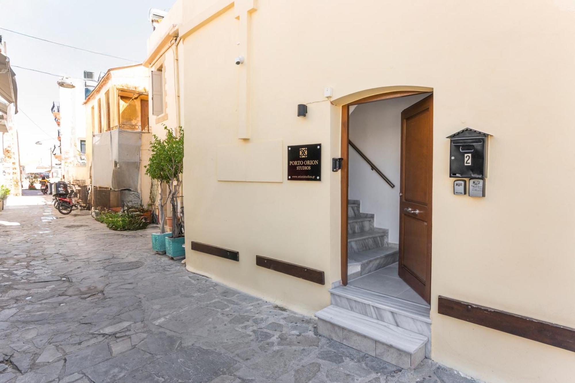 Porto Orion Studios Chania (Crete)
