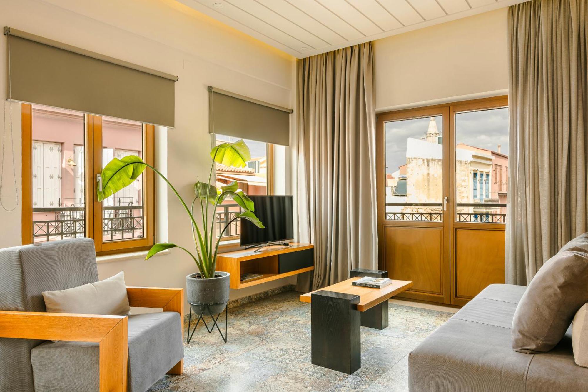Querini Luxury Hotel 3*
