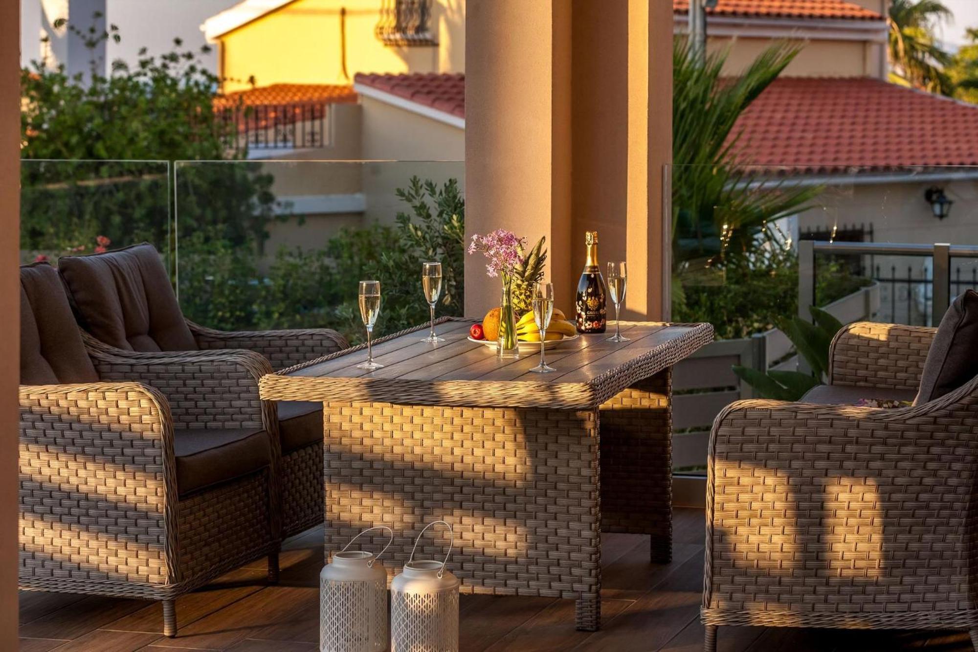 Luxury Crete Marina Mare 3 Bedroom Private Pool Sauna Chania Villa *