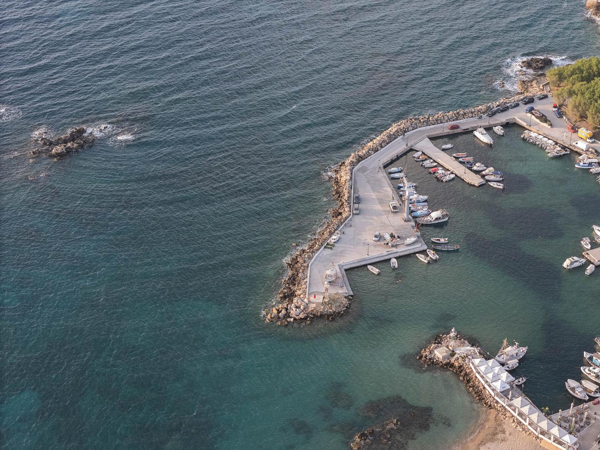 Neachora Beachfront *