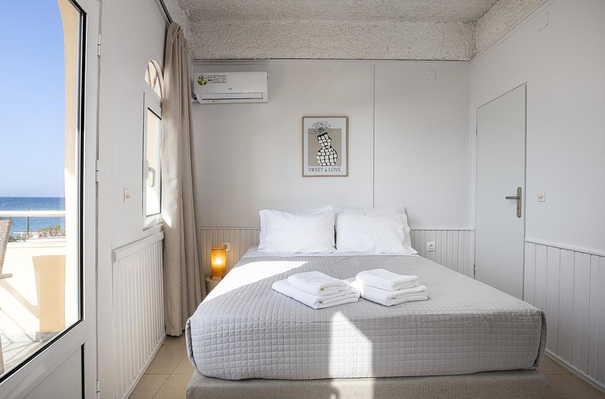 Aparthotel Neachora Beachfront Chania (Crete)