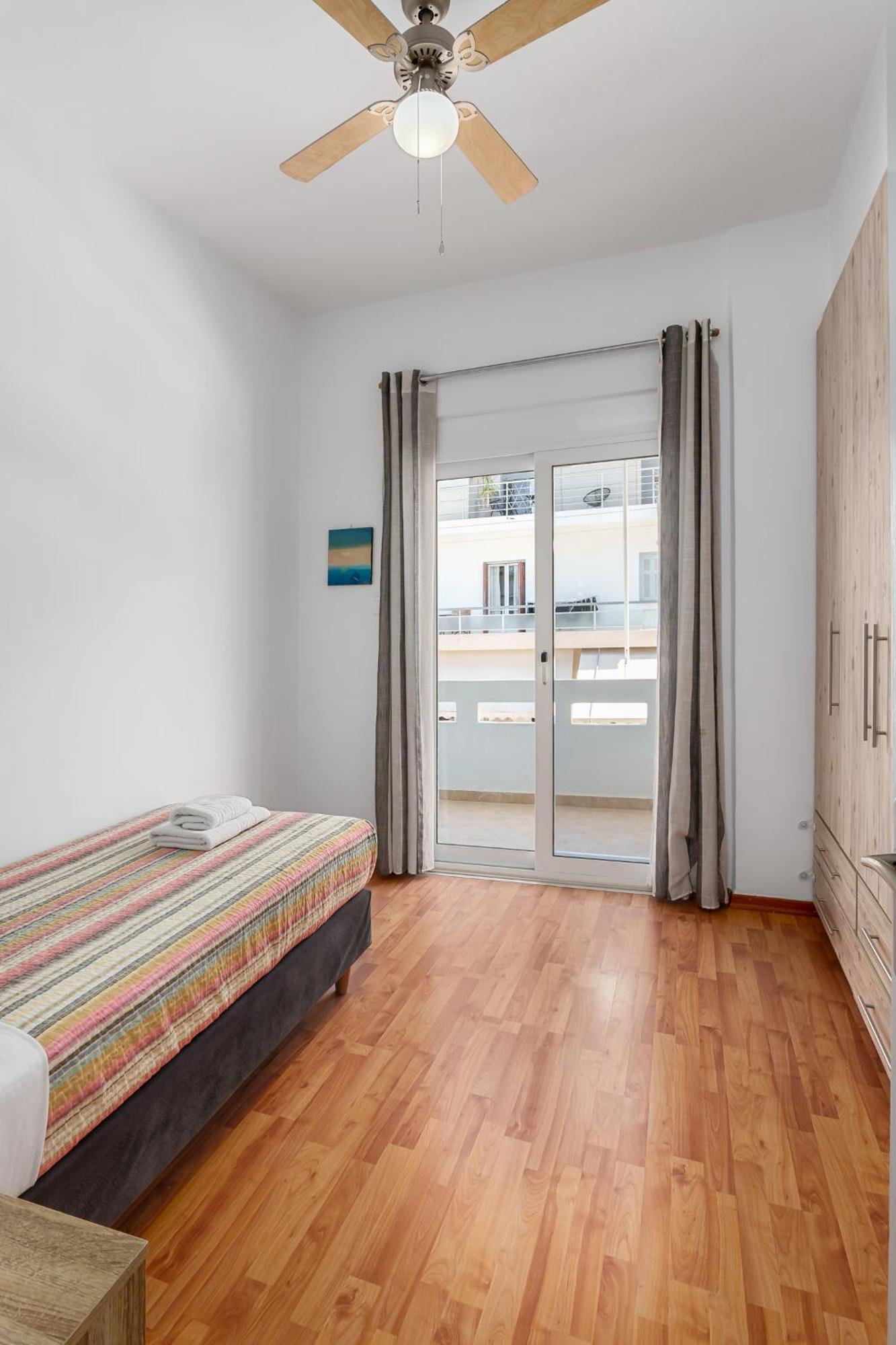 3 Bedroom In Nea Chora 400 Meters Walk To The * Chania (Crete)