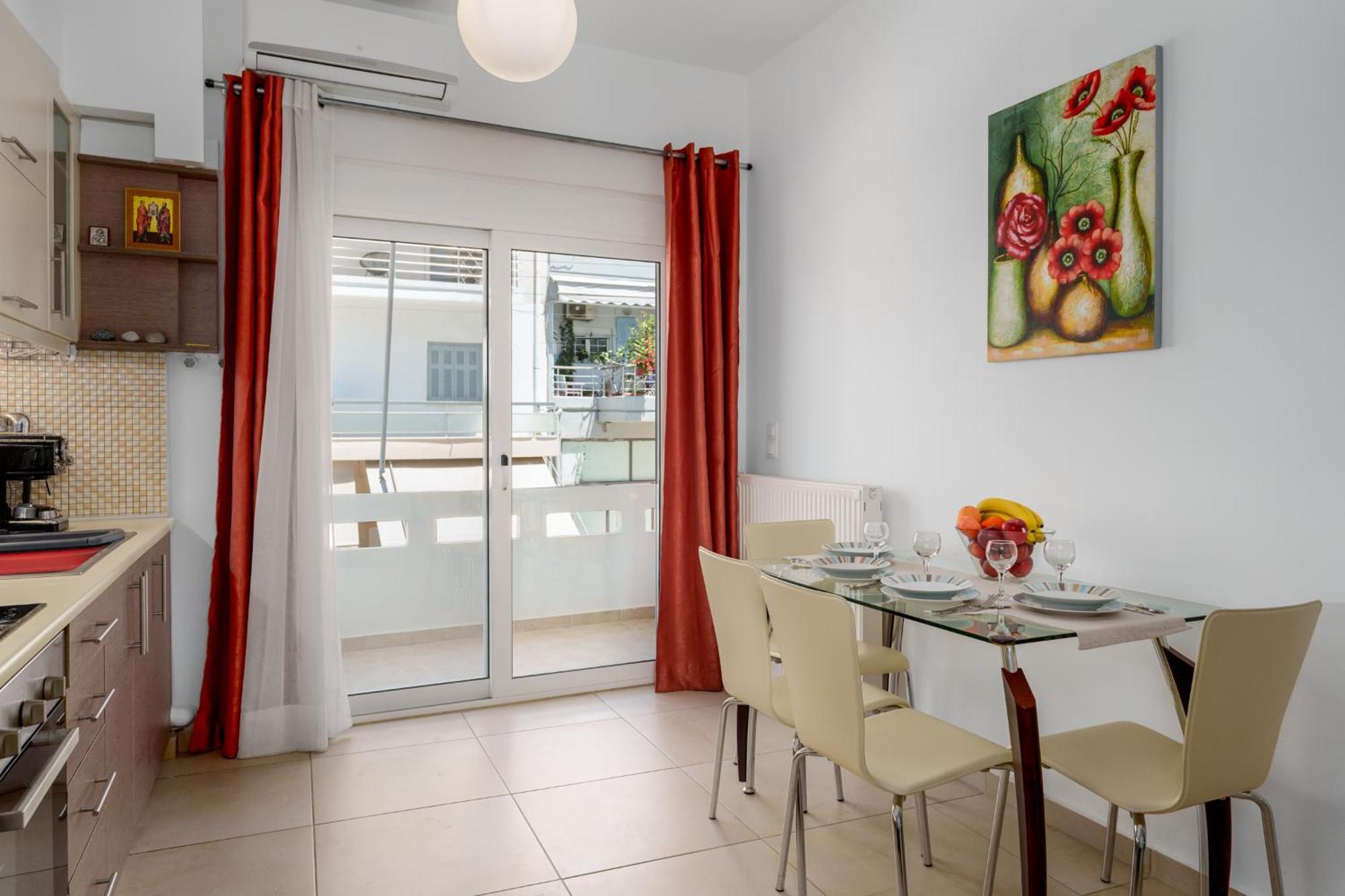 3 Bedroom In Nea Chora 400 Meters Walk To The Apartment