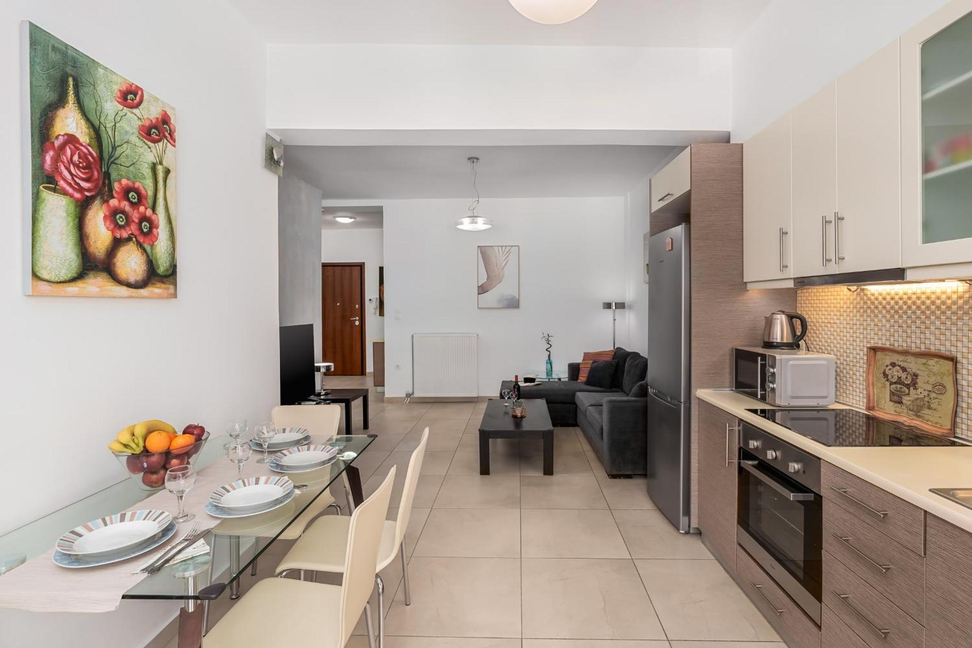 3 Bedroom In Nea Chora 400 Meters Walk To The Apartment *
