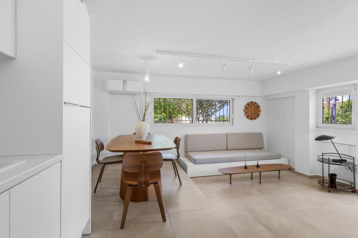 6622 Luxury With Shared Pool Apartment *