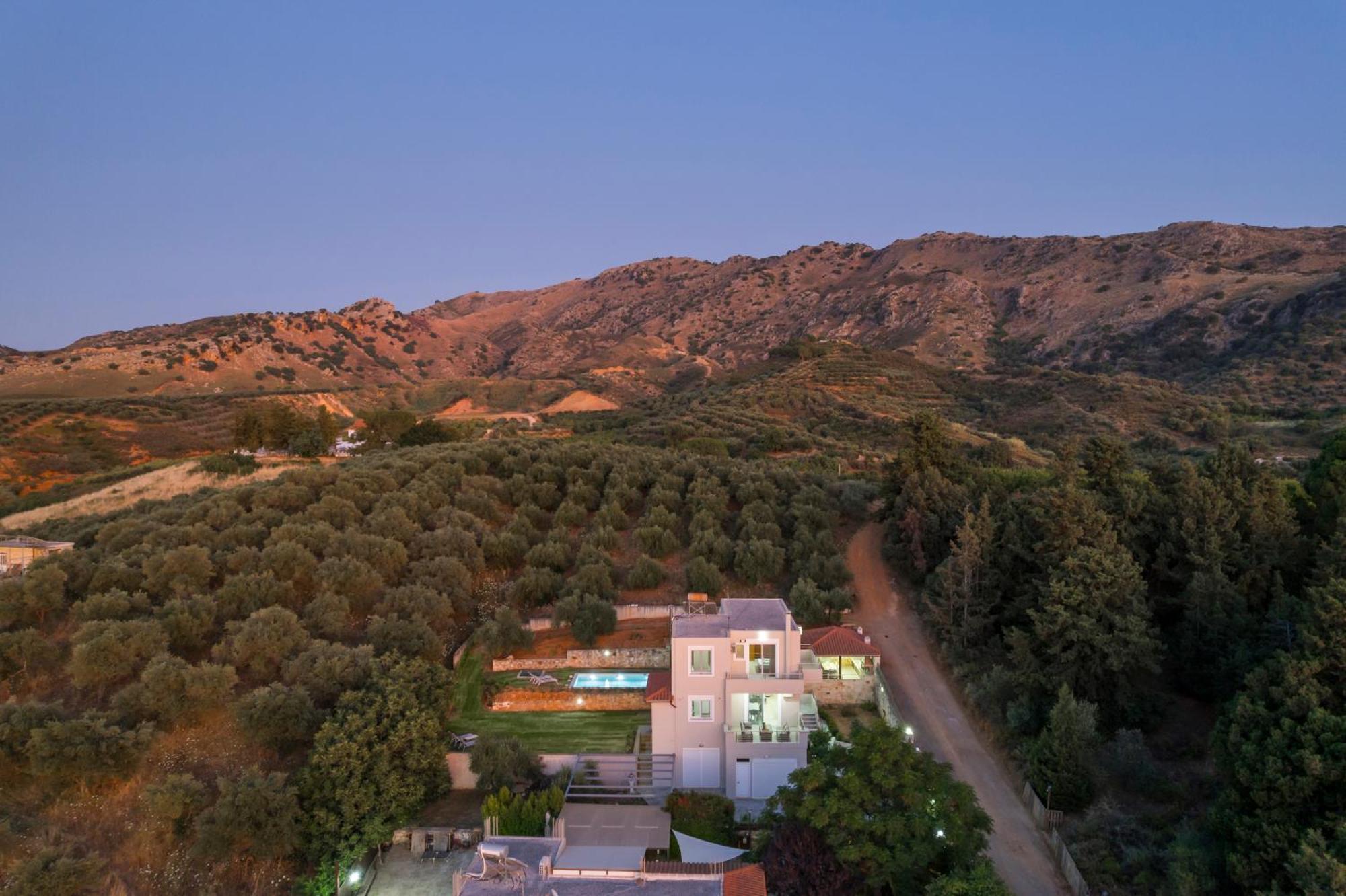 Kyparisses Holiday home *
