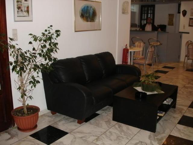 Elena Apartment *