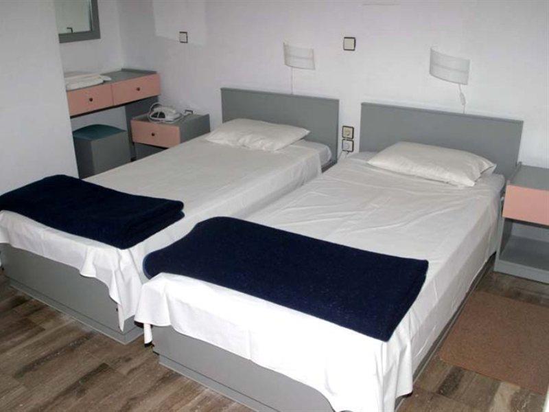 Oasis Hotel