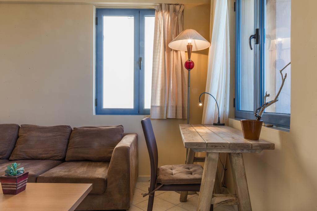 Nais & Apartment Chania (Crete)