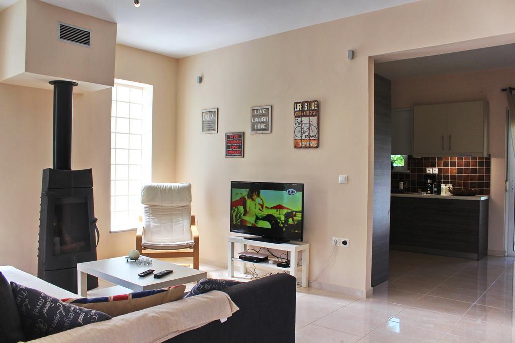 Friendly House 210m * Chania (Crete)