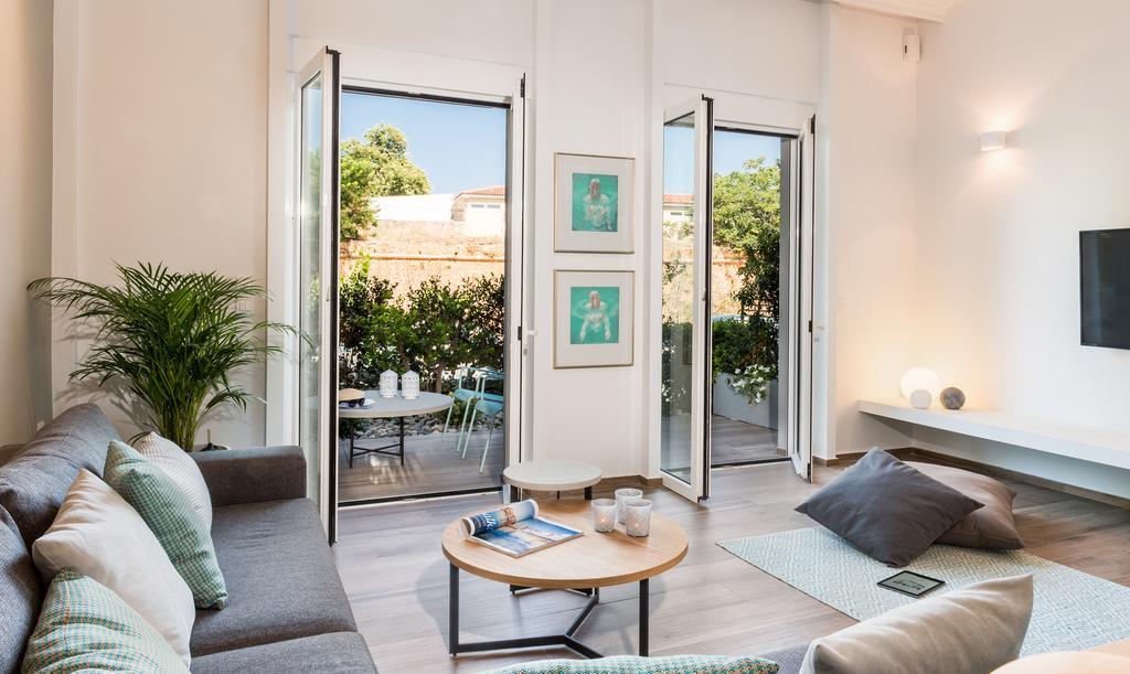 Apartment No17 Pireos Street