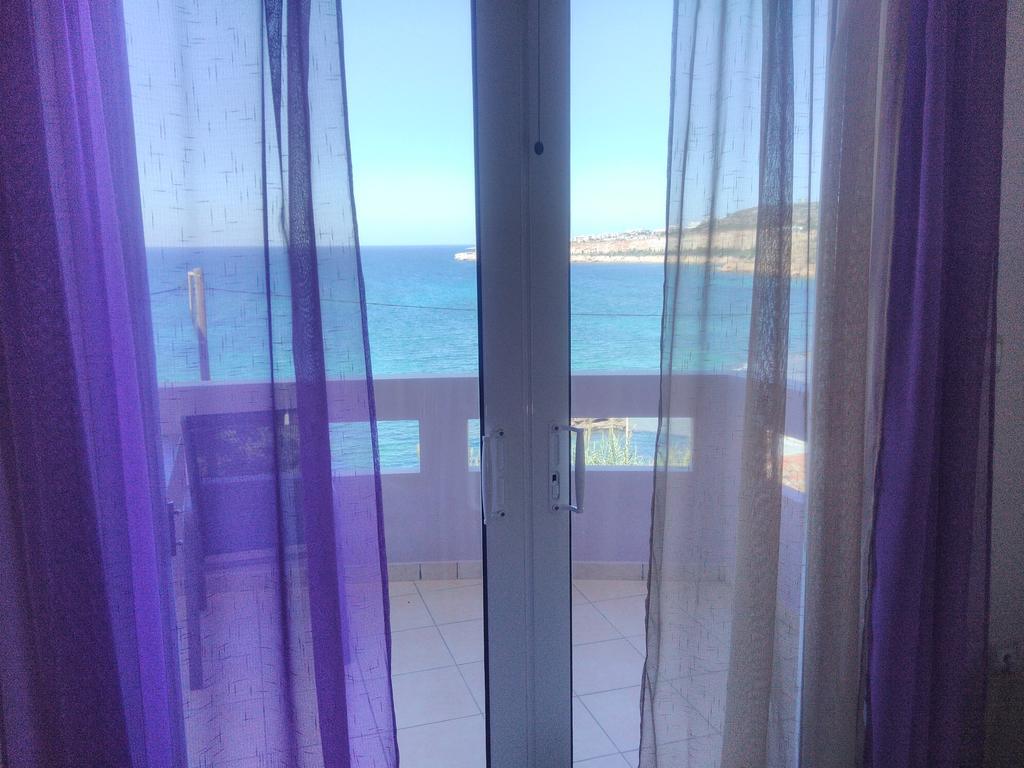 Amazing Sea View (adults Only) Apartment