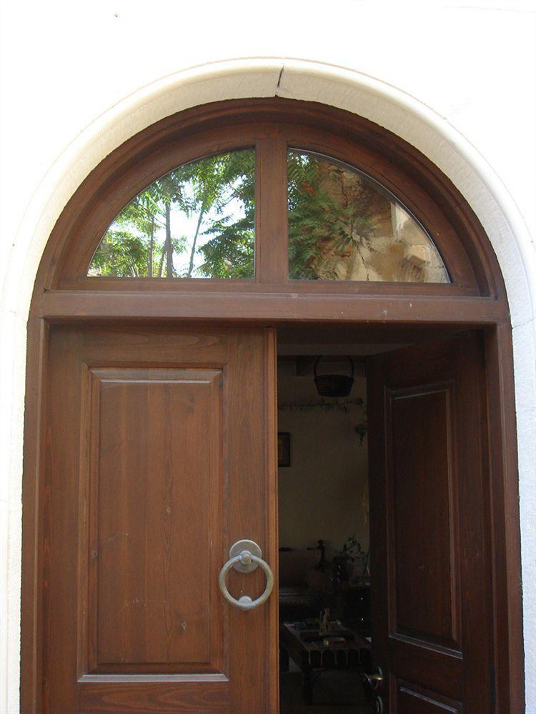 Ontas Traditional Hotel 3*
