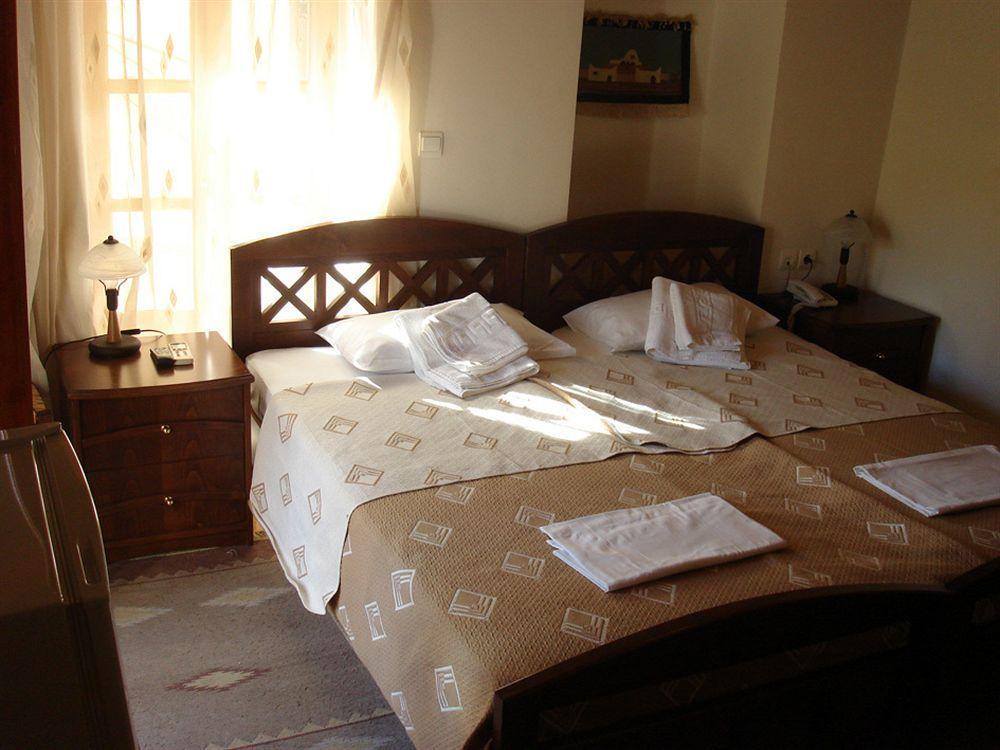 Ontas Traditional 3* Chania (Crete)
