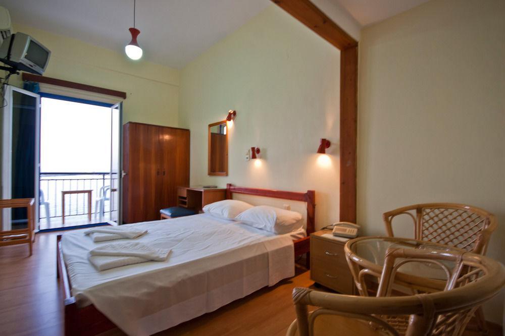 Lucia Hotel