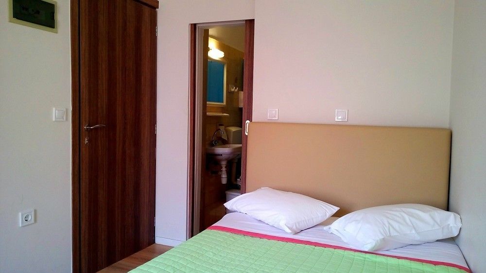 Aparthotel Katerina For Rent
