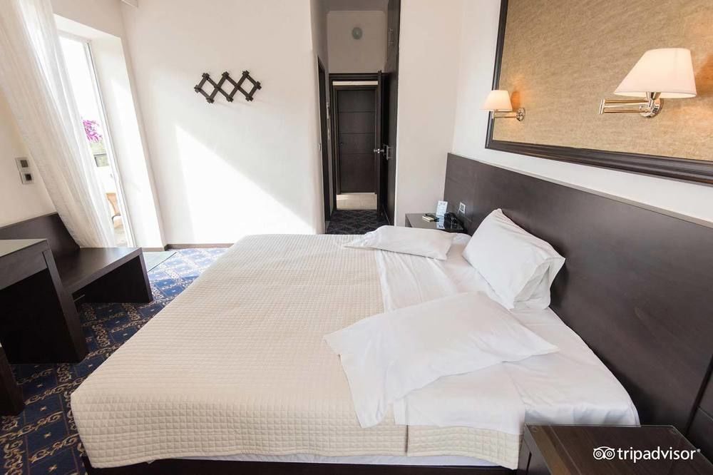 Monte Vardia Hotel