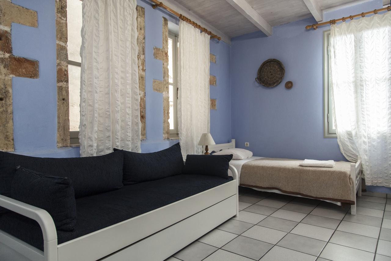 Kastelisuites 2* Chania (Crete)