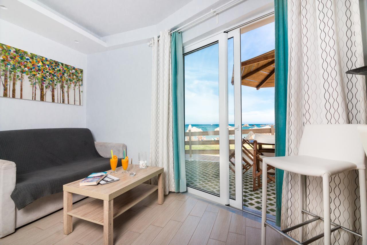 Christina Hotel 3*