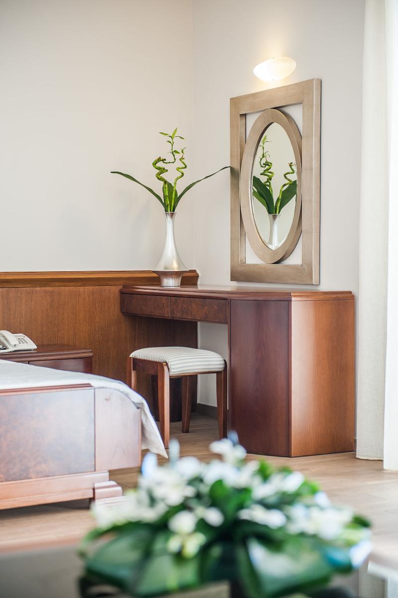 Avra Boutique 4* Chania (Crete)