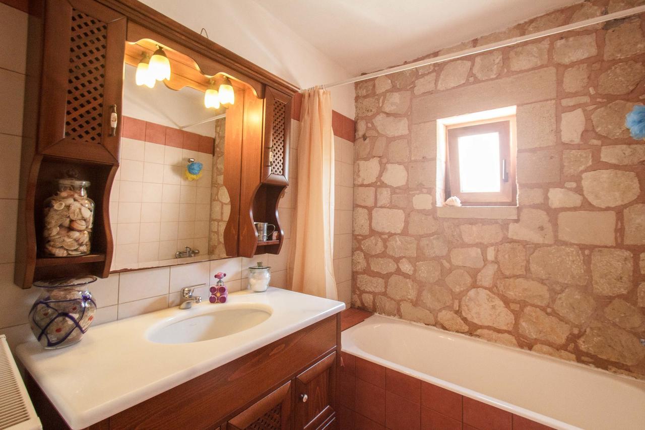 Traditional Elegant Cretan Stone For Families * Chania (Crete)