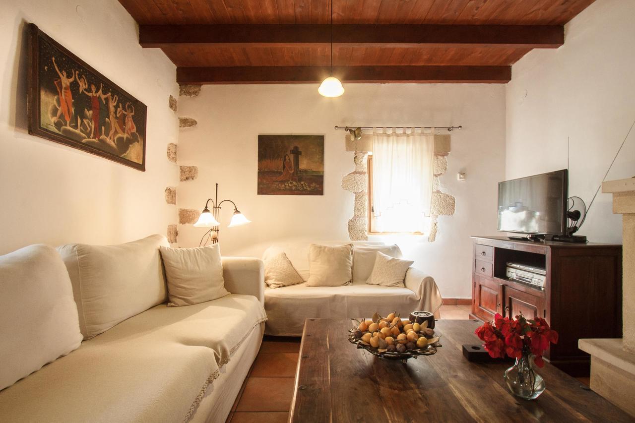 Traditional Elegant Cretan Stone For Families Holiday home
