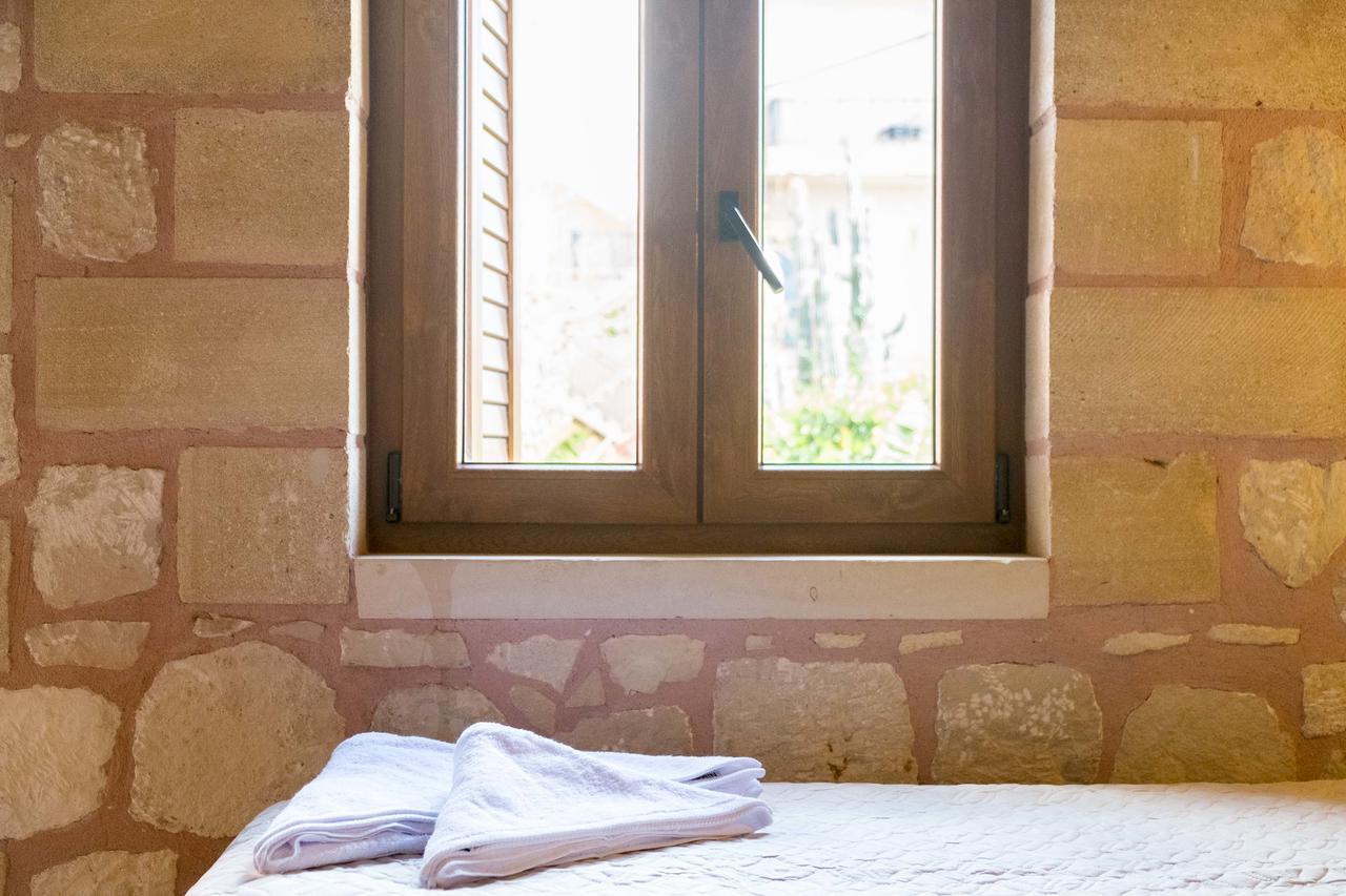 Traditional Elegant Cretan Stone For Families Holiday home *