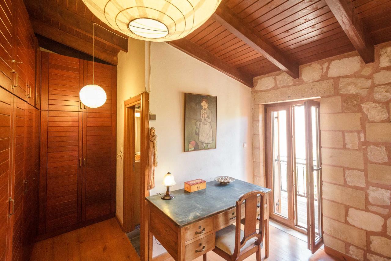 Traditional Elegant Cretan Stone For Families * Chania (Crete)