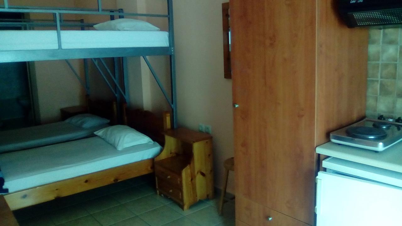 Hostel Constantinos Budget Beds
