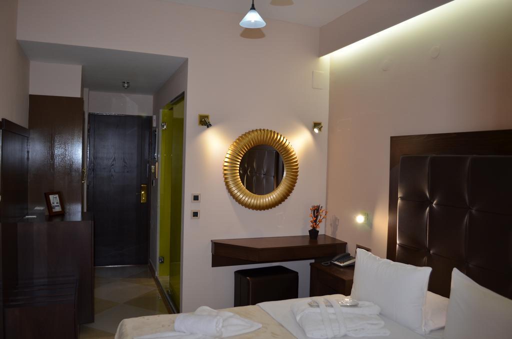 Ellinis Hotel Chrissi Akti Chania