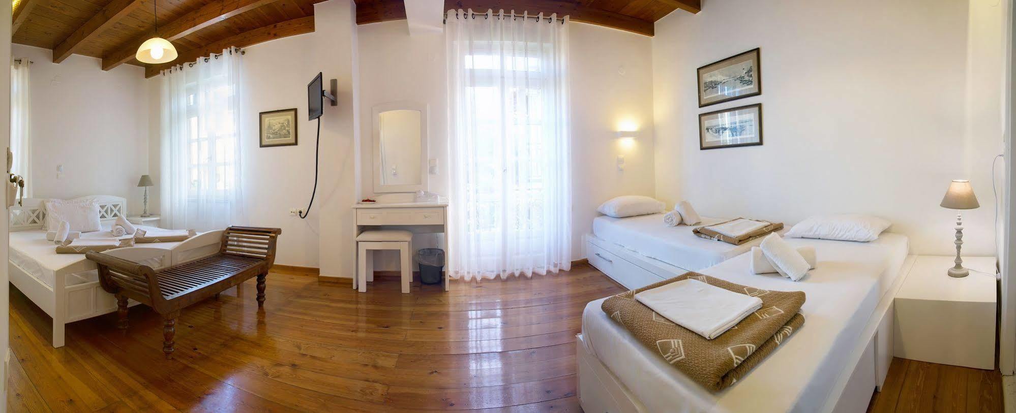 Ontas Traditional Hotel 3*