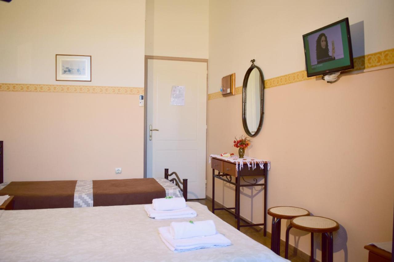 Stoa Rooms * Chania (Crete)