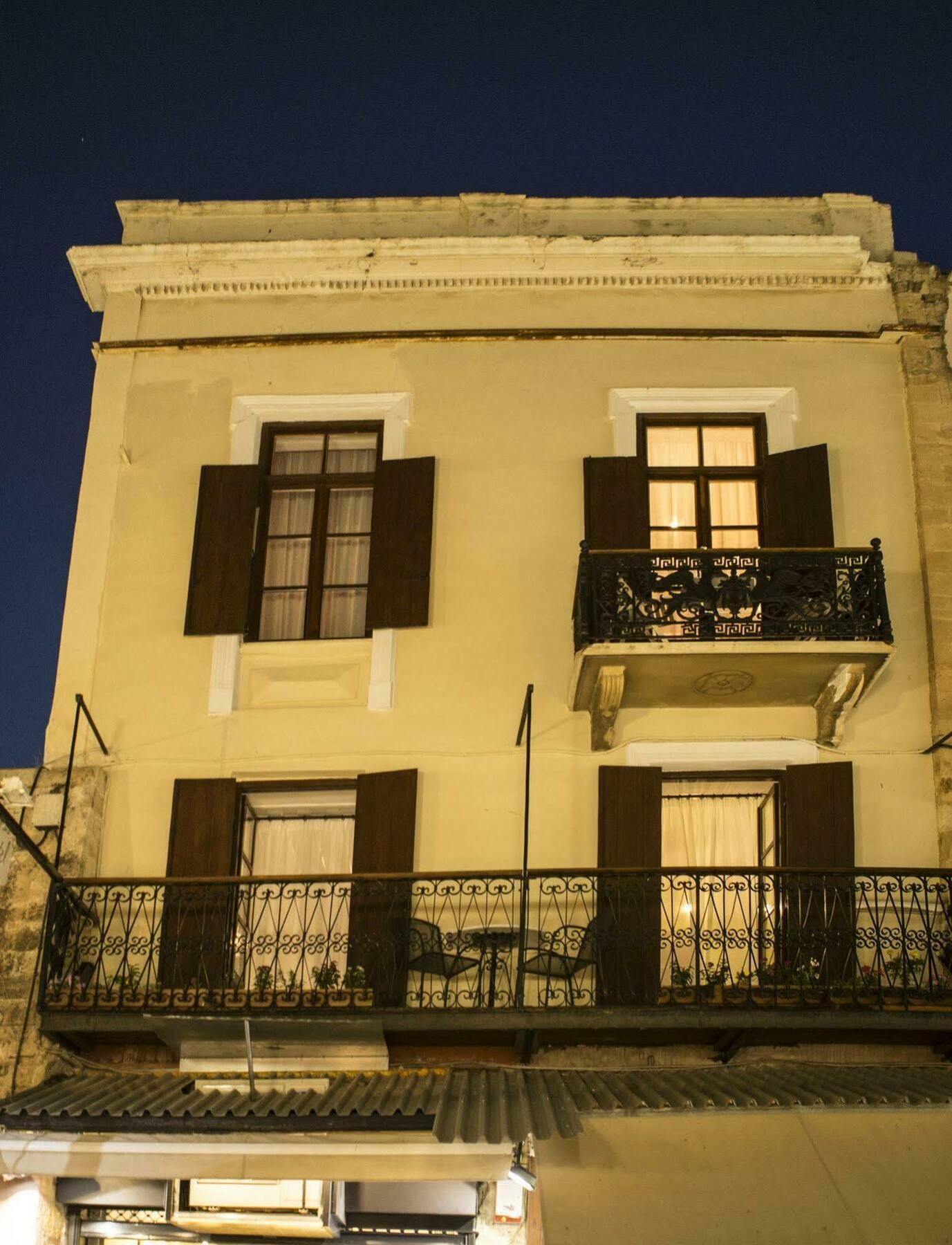 Favela Living Space Guest house Chania (Crete)
