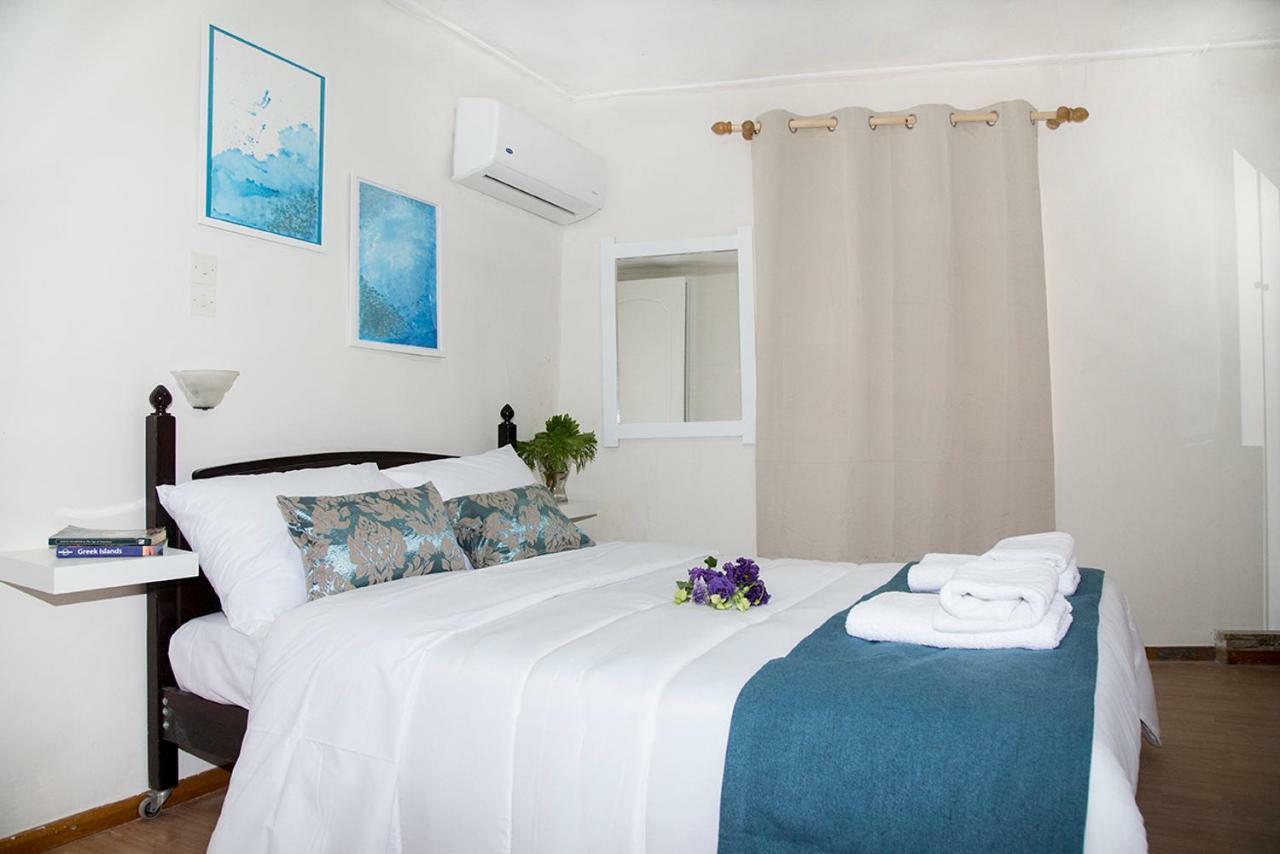 Talos Aparthotel *