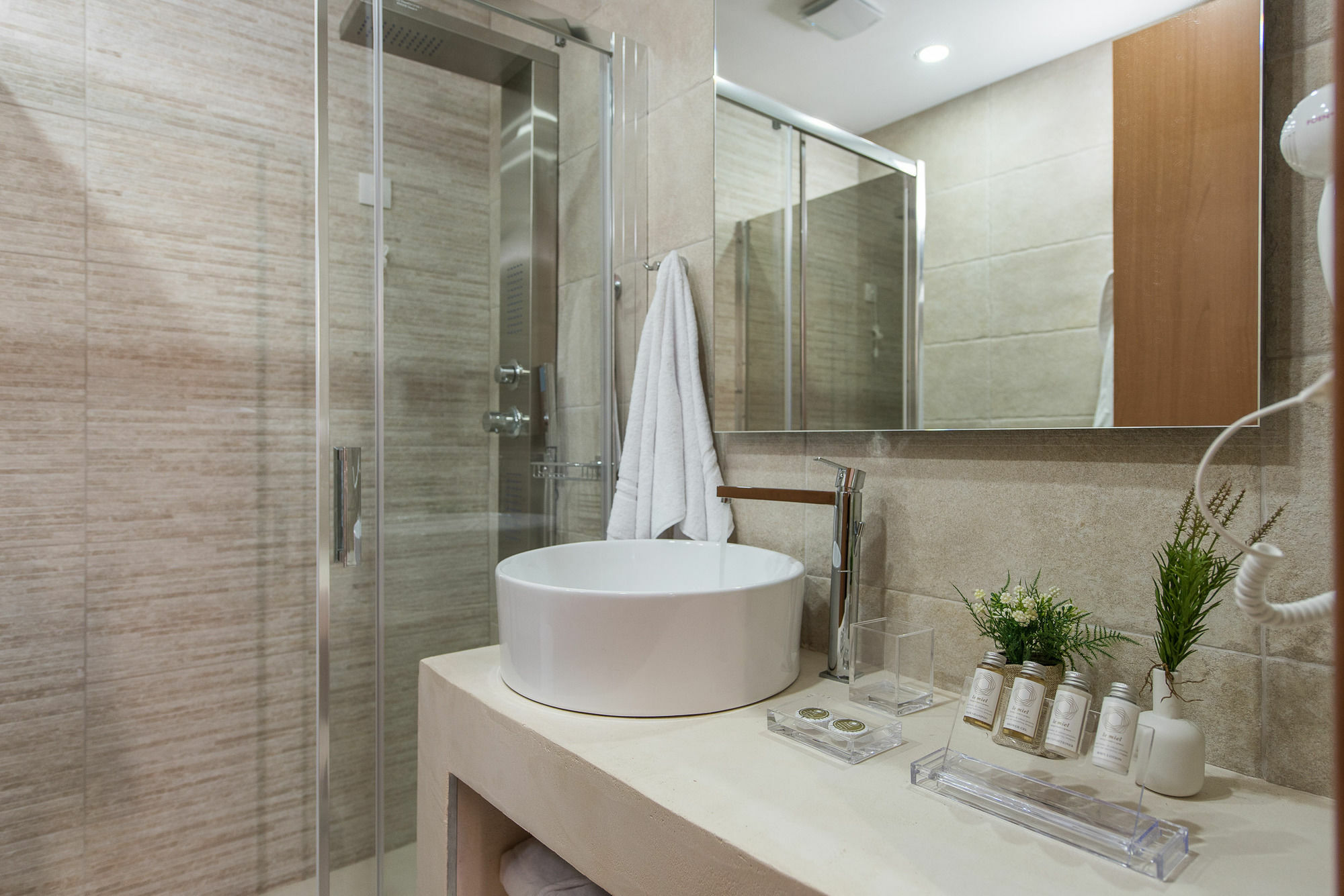 Bluebell Luxury Aparthotel 3*