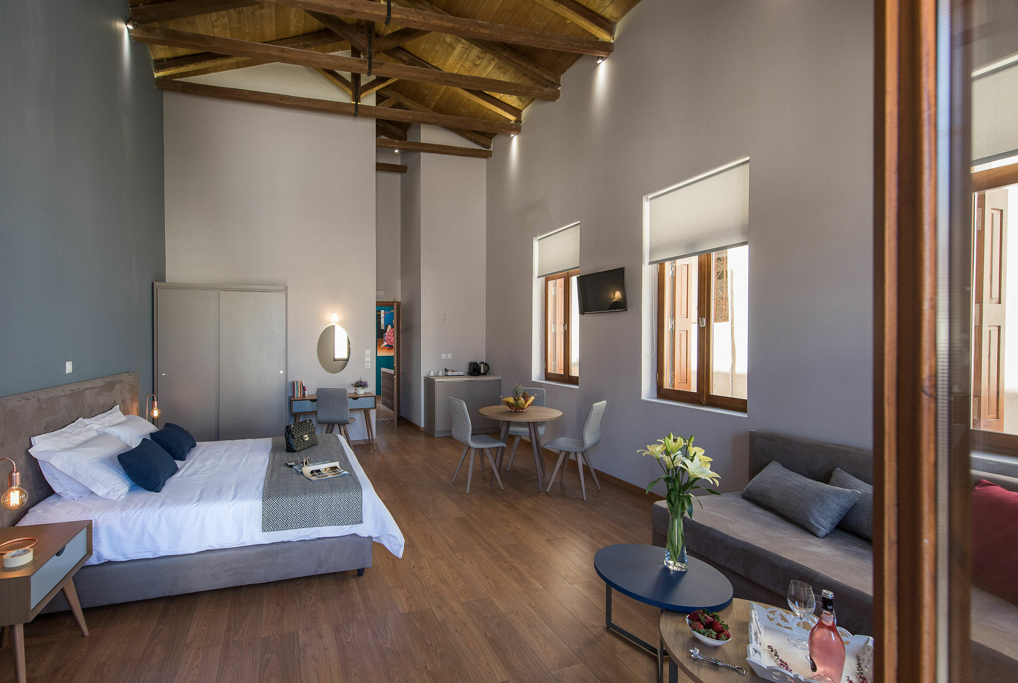 Bluebell Luxury Aparthotel 3*