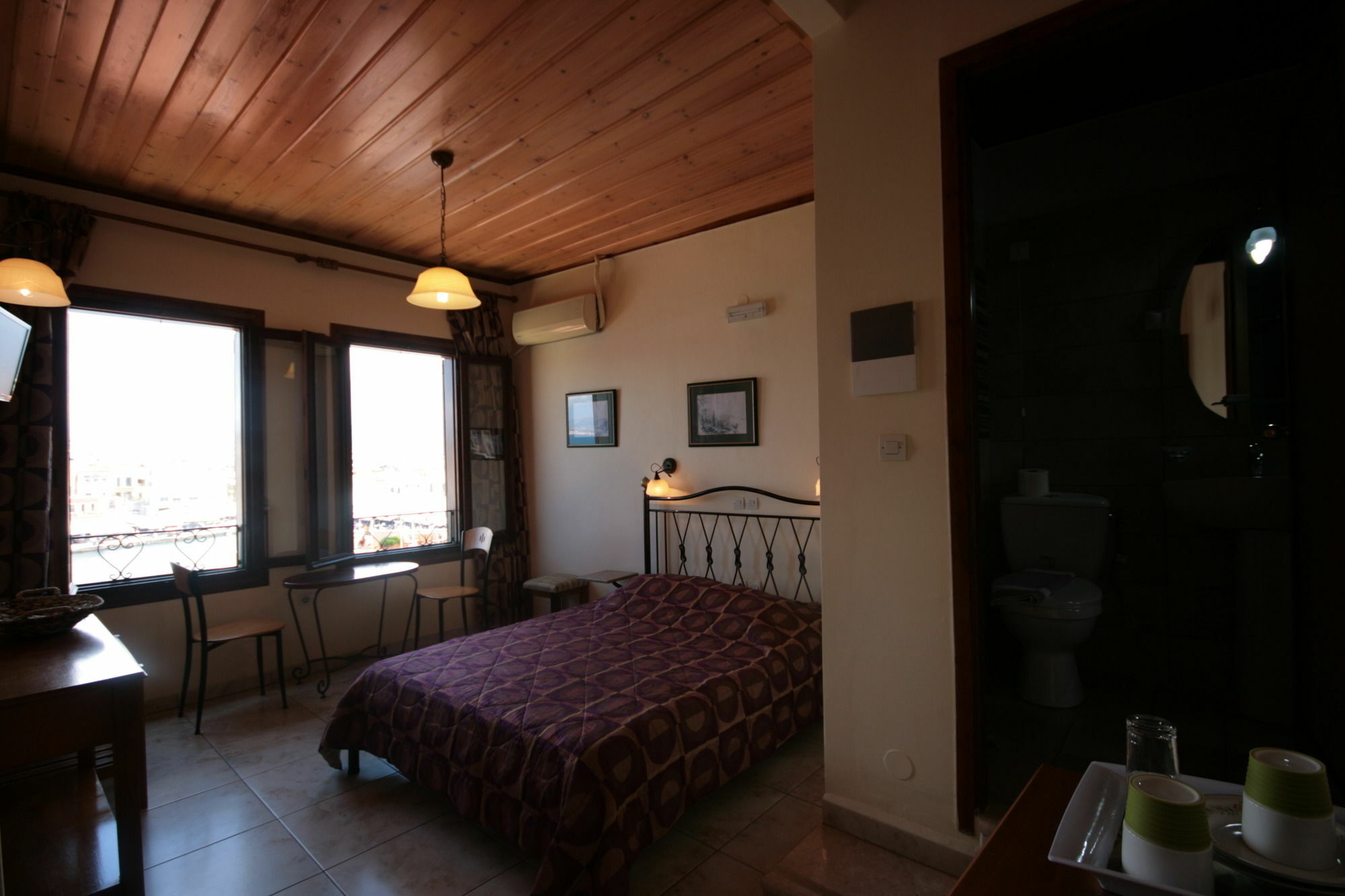 Helena Hotel