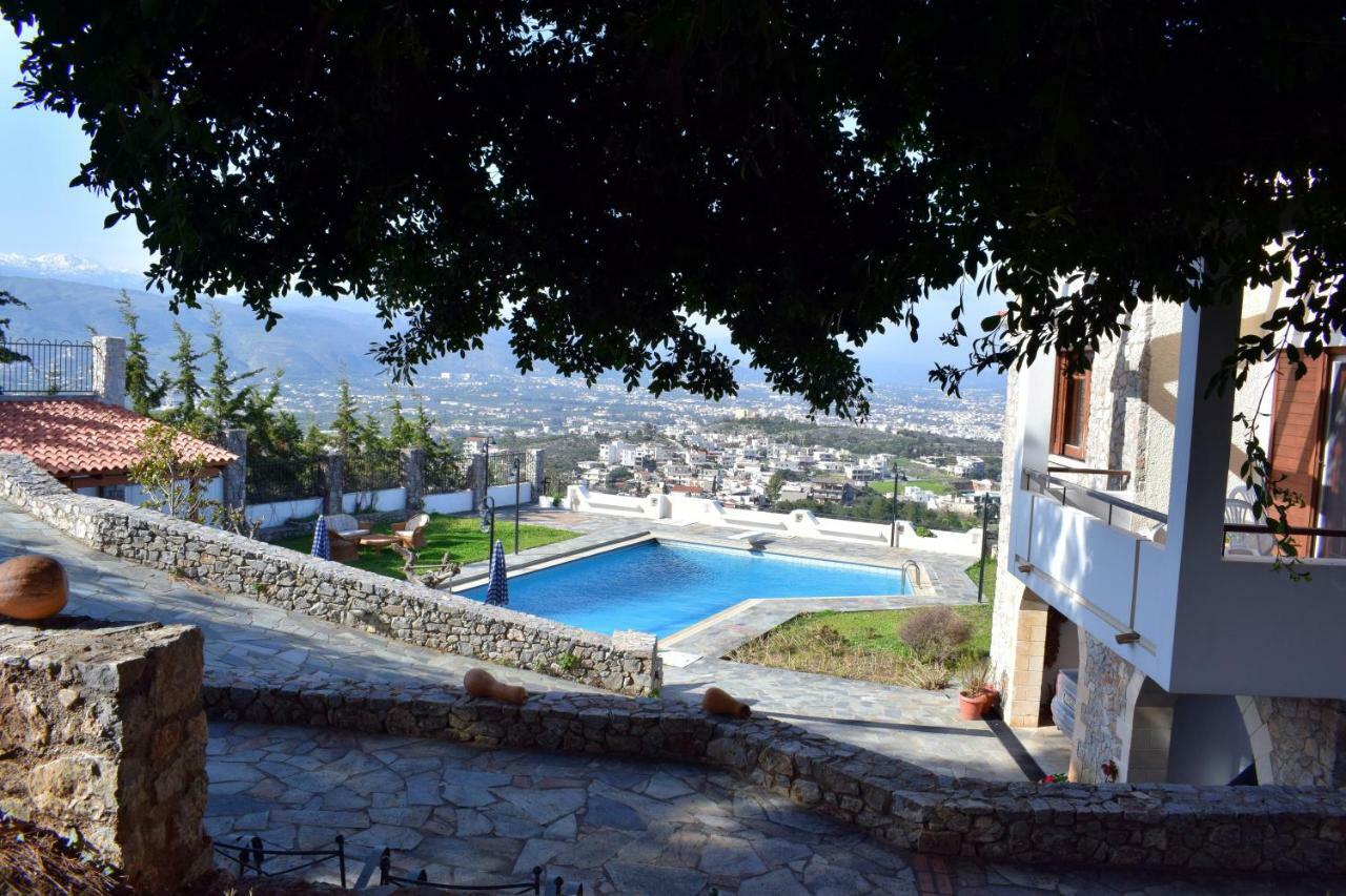 Mare Monte-ch, Amazing View-shared Pool Apartment Chania (Crete)