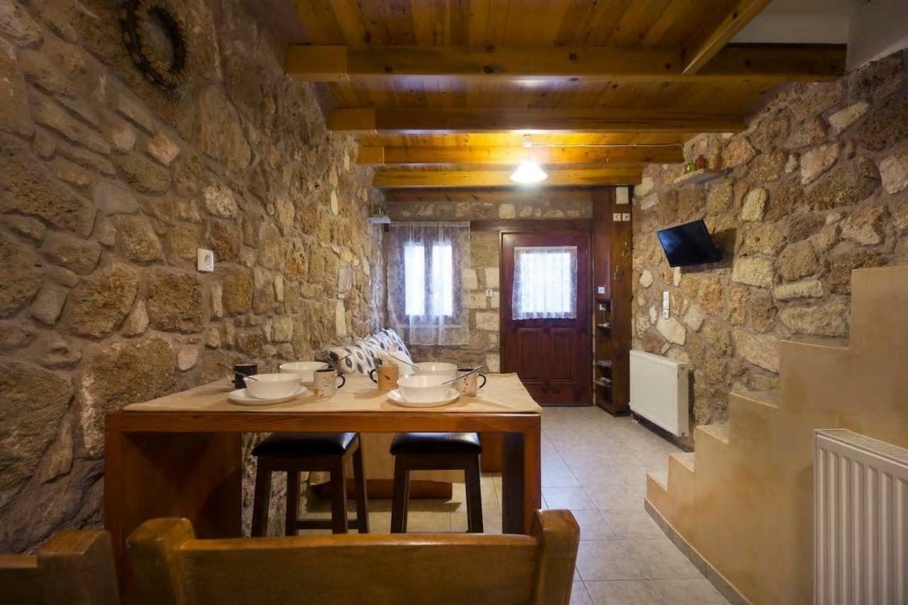 Dimitra's House In Old Town *