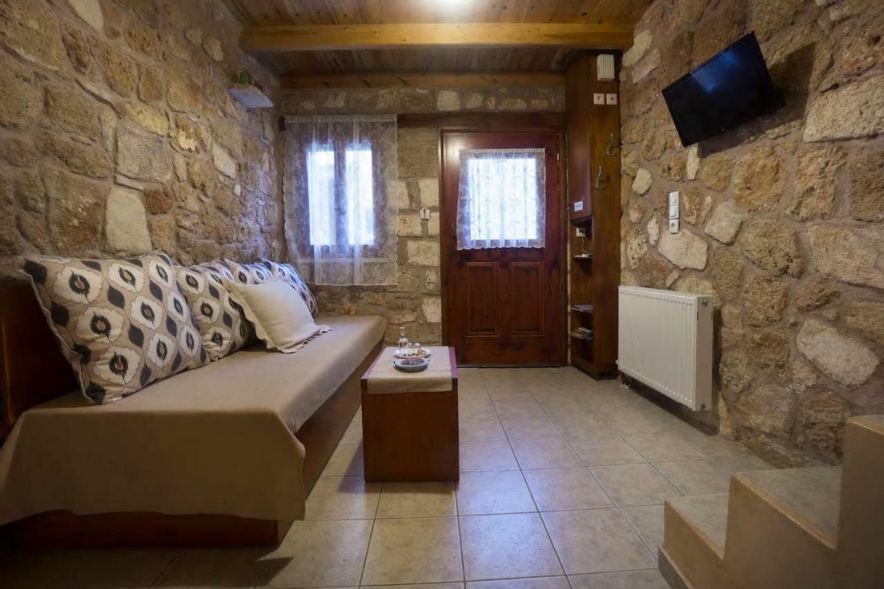 Apartment Dimitra's House In Old Town