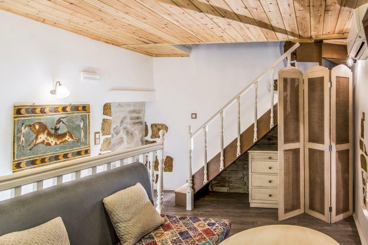 Elvie House *