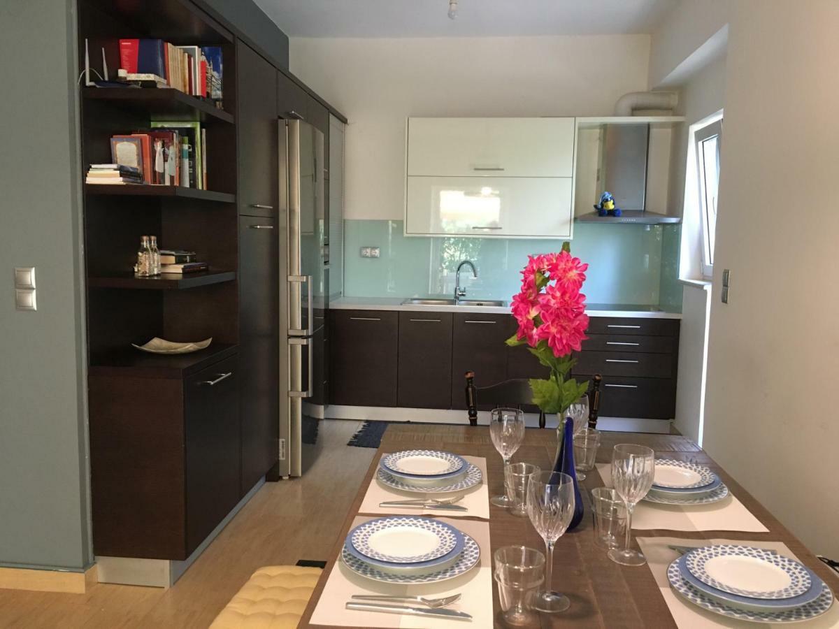 Stylish Apartment *