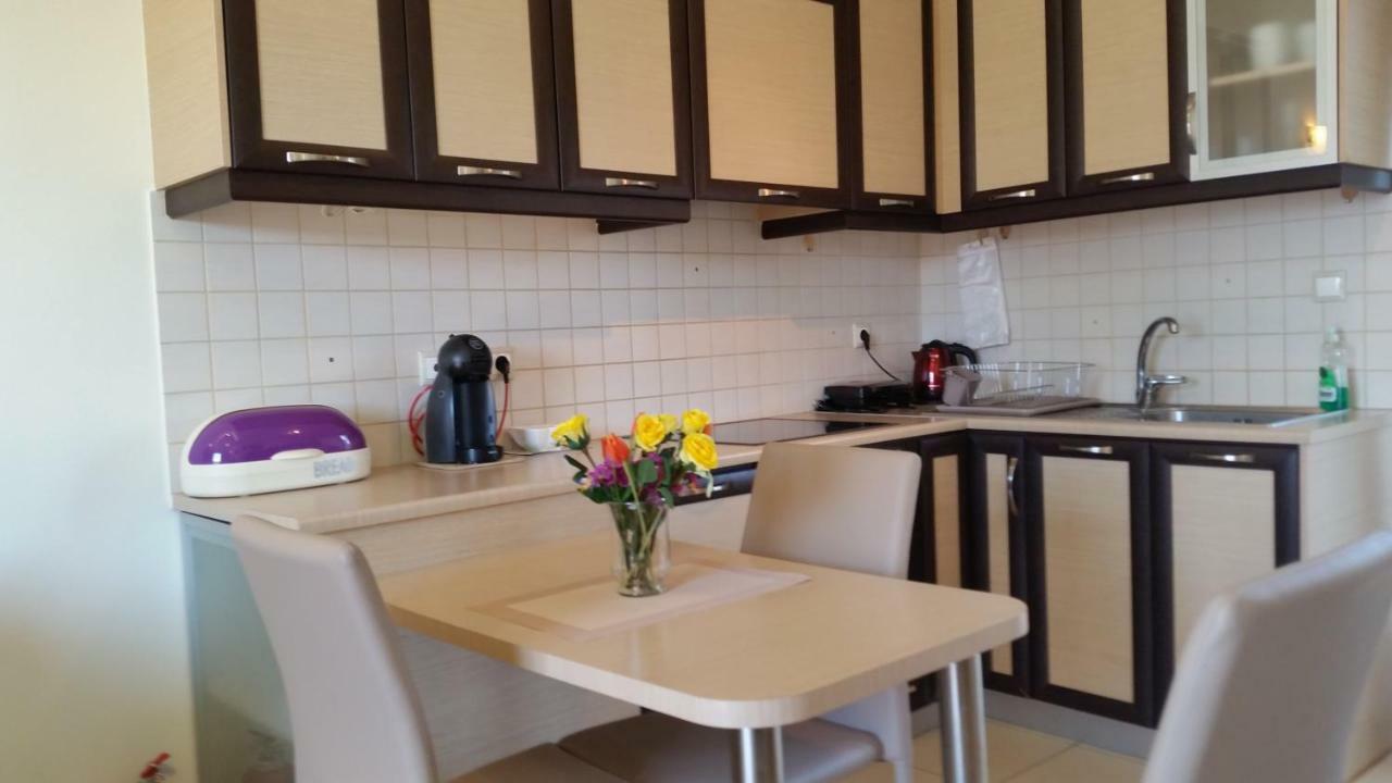 Amazing Sea View (adults Only) Apartment