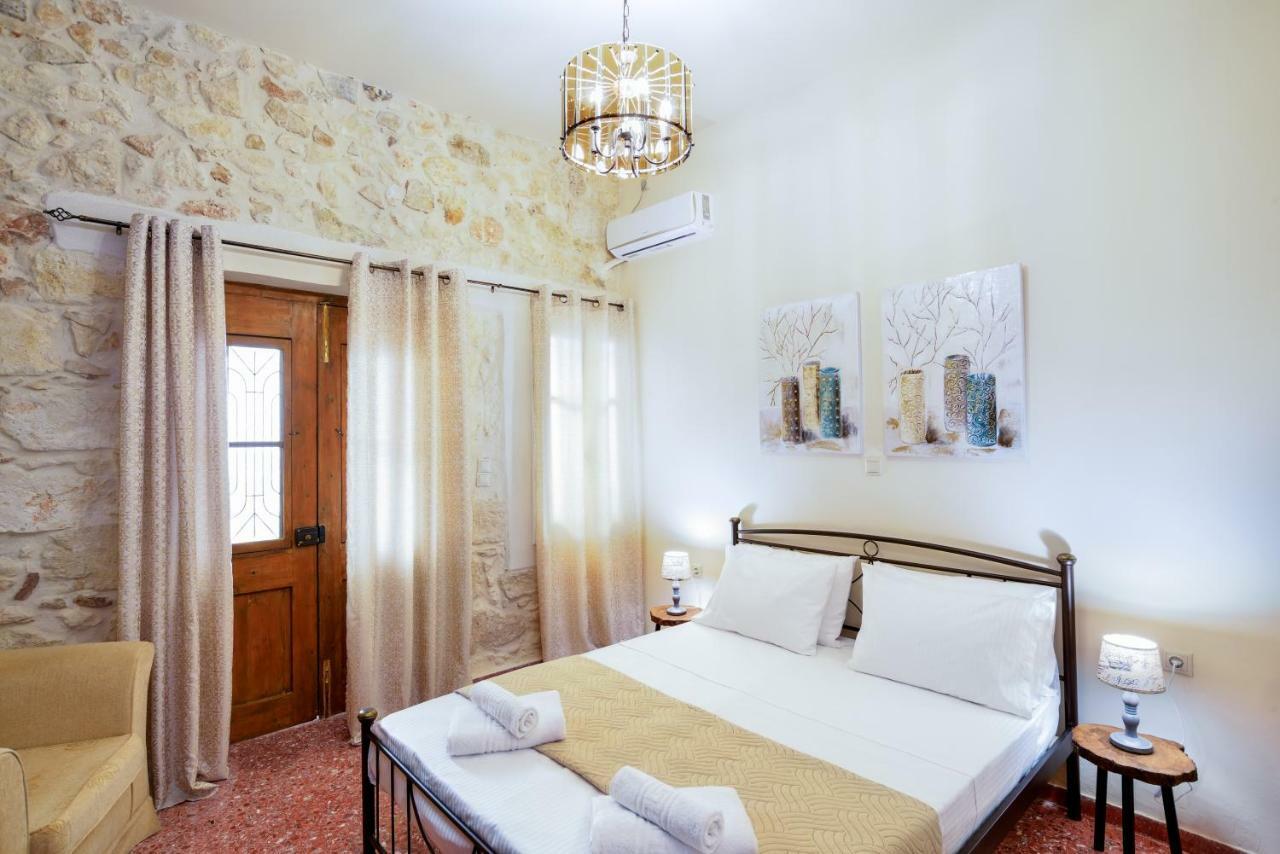 Michalis Stonehouse Holiday home